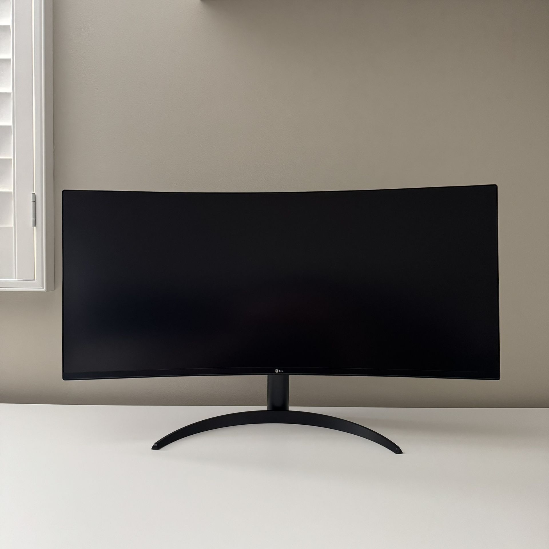 34” LG Curved Monitor