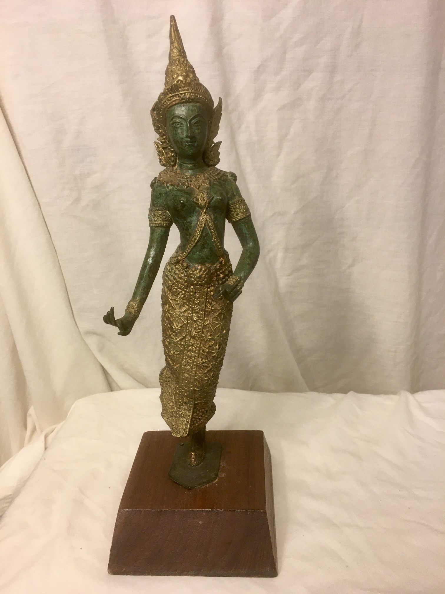Thai Gold and Green Metal Court Dancer