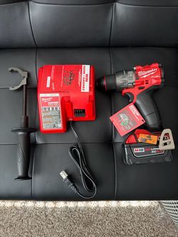 Milwaukee Hammer Drill kit