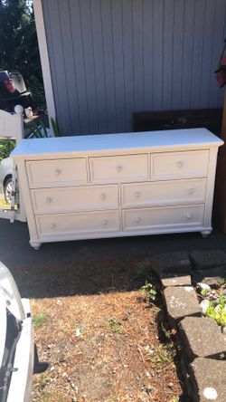 Dresser chest of drawers Mirror solid wood