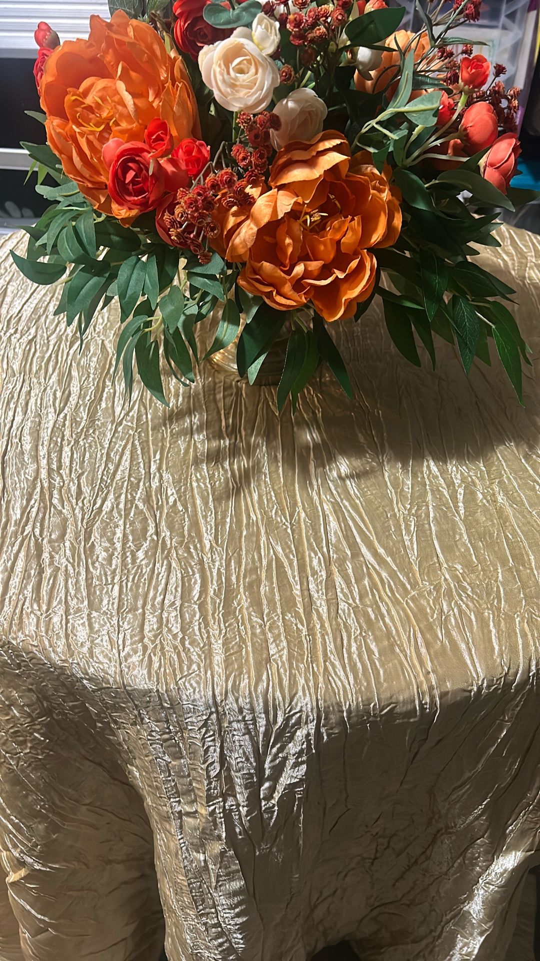 Champagne Crinkle Tablecloth - No Ironing!