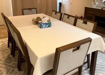 BROOKLINE Brown Dining Table with 8 Chairs