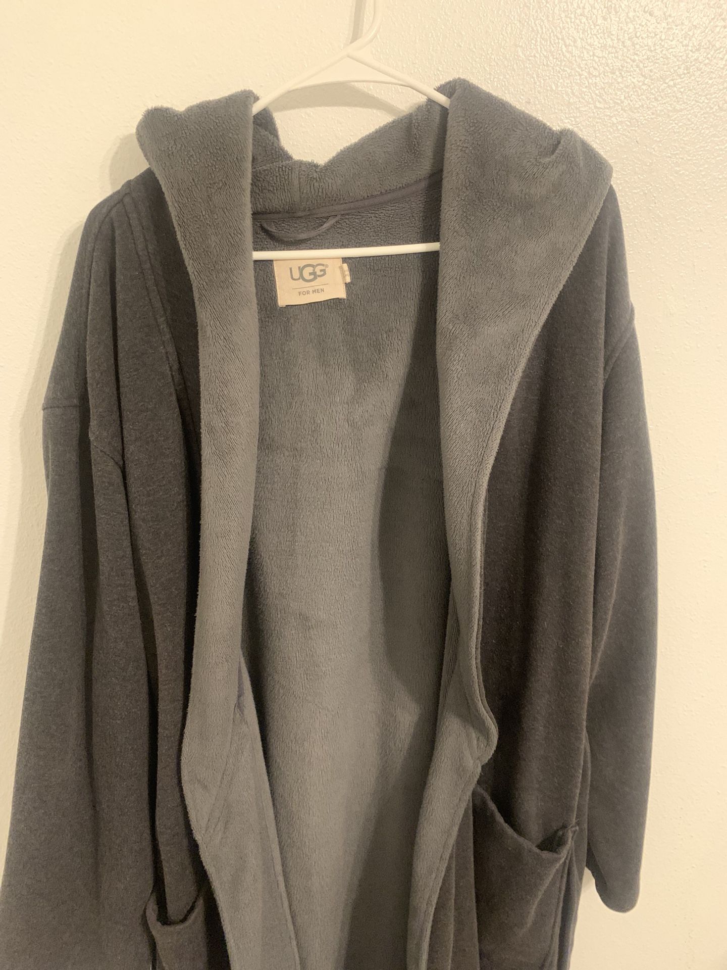 UGG Men Fleece robe Medium/Large