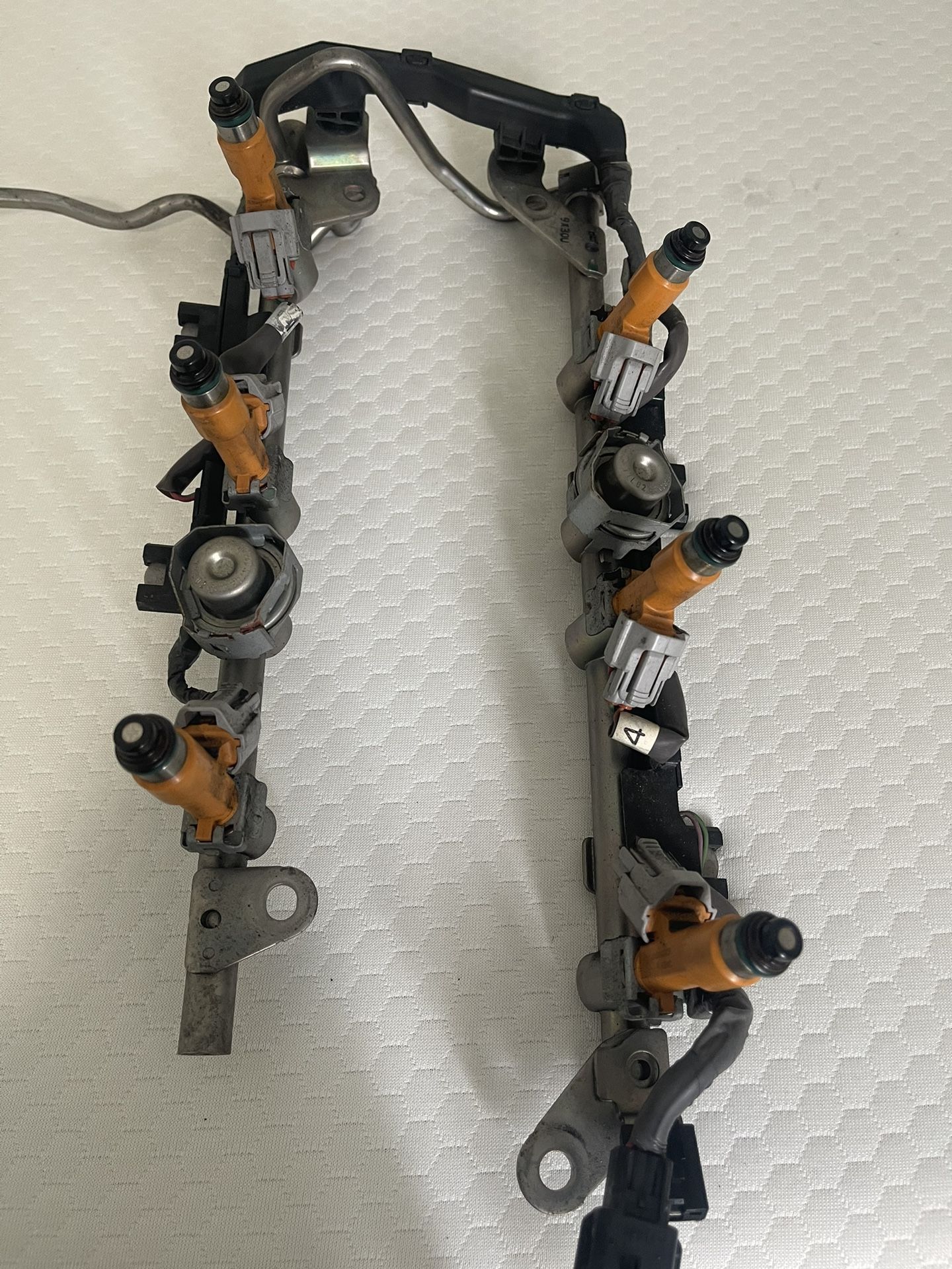 370z/G37 Fuel Injectors / Rail