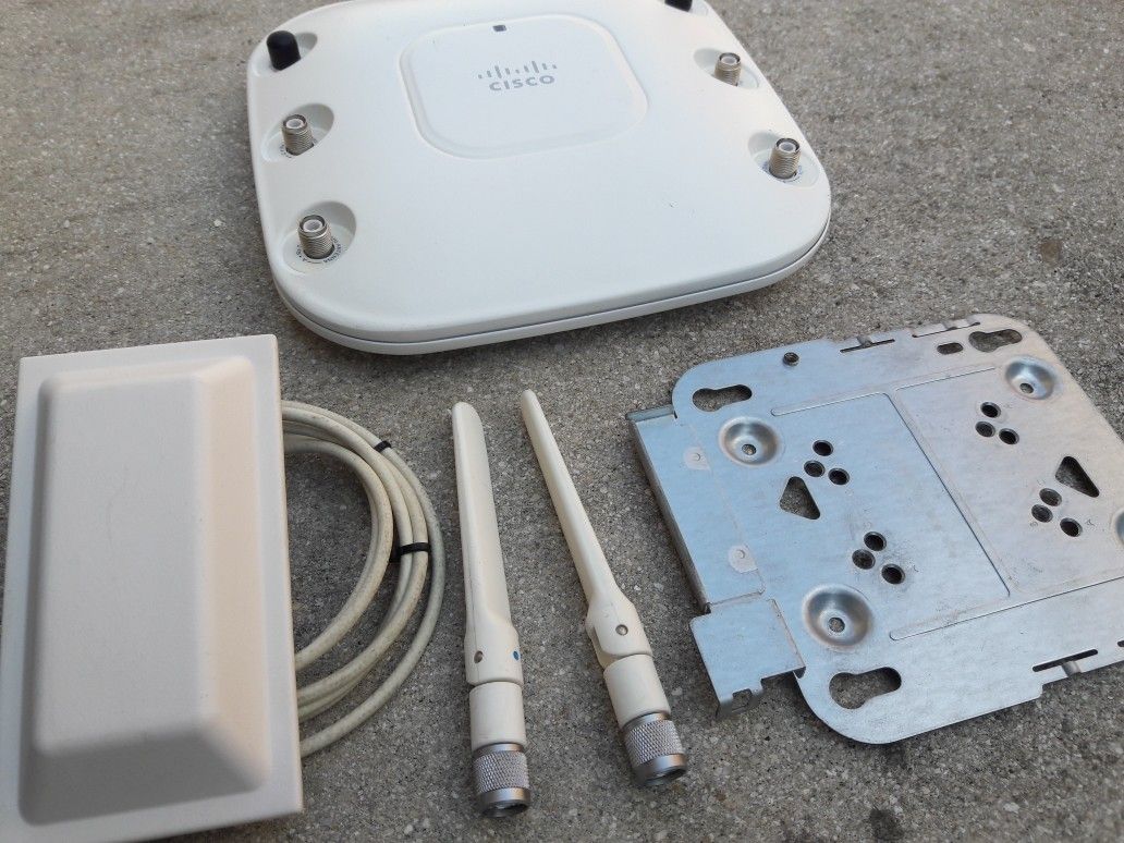 Cisco Aironet 1262n 802.11n 300 Mbps Wireless Access Point (AIR-LAP1262N-E-K9)