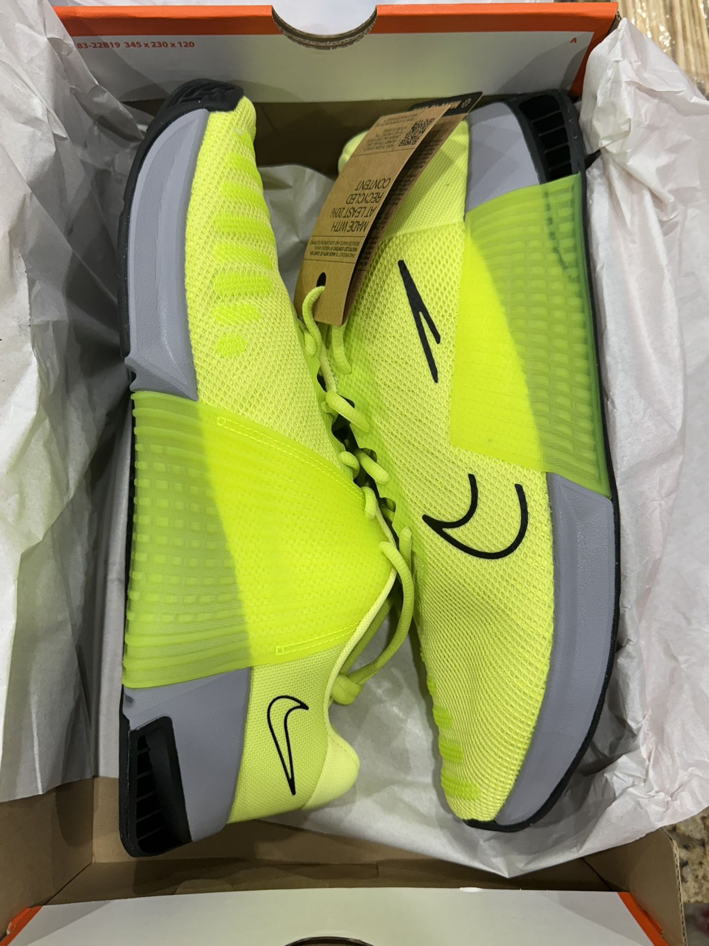 NEW Nike Metcon 9 Lemon Twist men shoes