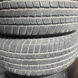 235/45/18 Set Of Four Michelin Tires Asking $180