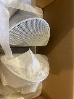 NEW Accurian Indoor/outdoor Speakers 