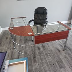 Desk With Chair