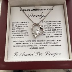 Sterling silver necklace with heart in Spanish