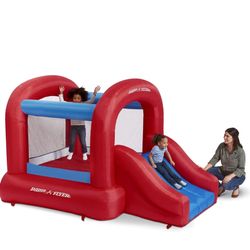 Radio Flyer Backyard Bouncer JR with pump