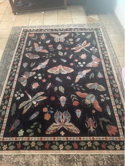 Regular size rug