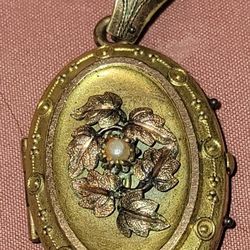 LOCKET BROOCH