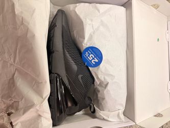 Nike Air Max 270 Triple Black Sneakers