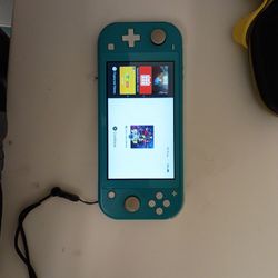Selling Nintendo Switch Lite 