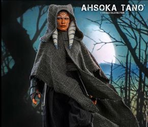 Hot Toys Ahsoka Tano 1/6 Scale