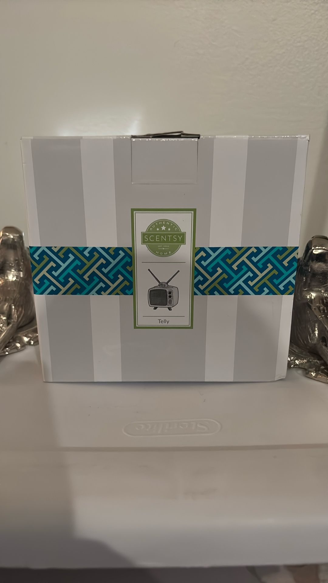 Scentsy Wax Warmer Tv
