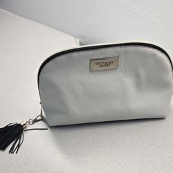 Victoria’s Secret White Cosmetic Bag Makeup Pouch Tassel