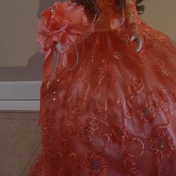 32" Porcelain Quinceanera Doll