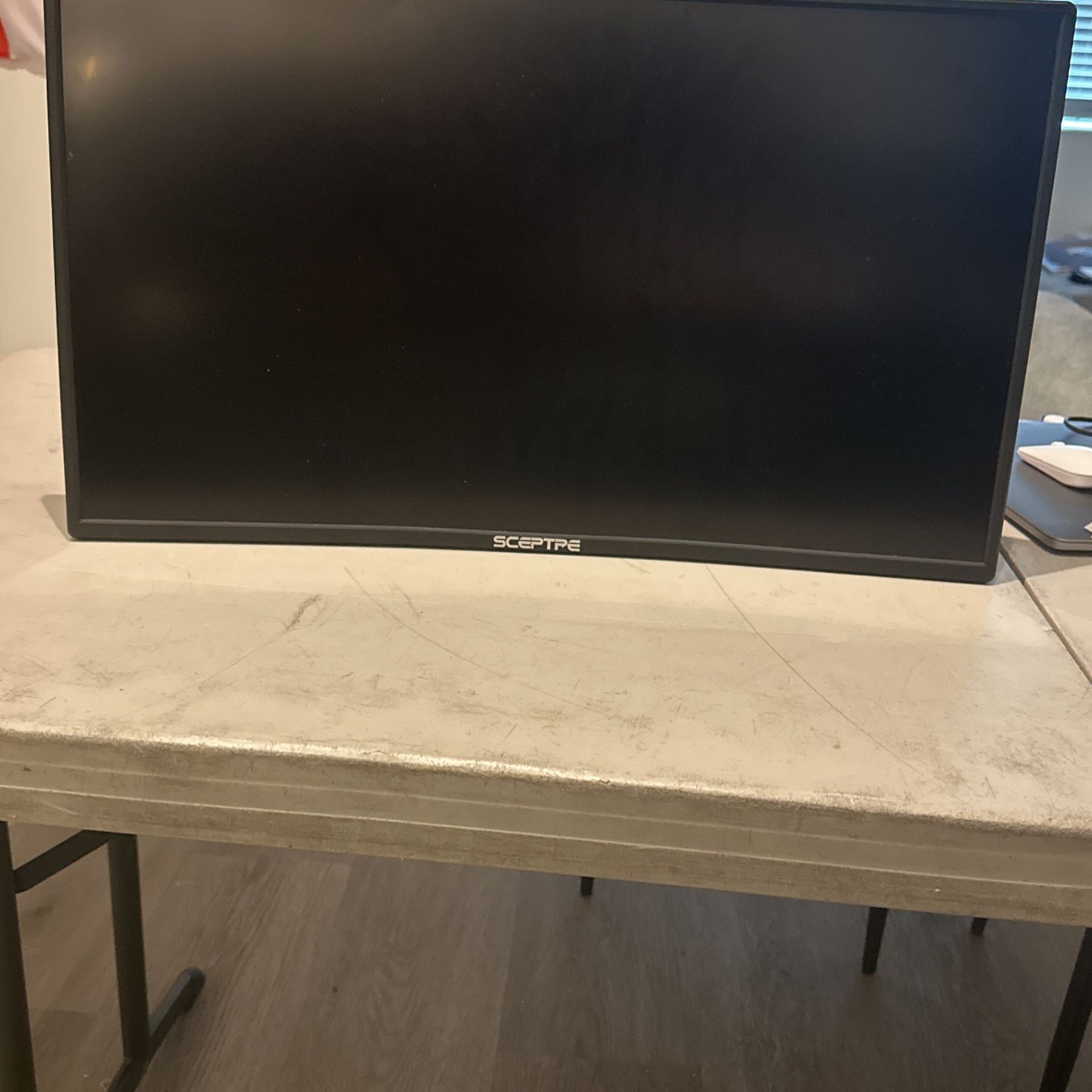 sceptre 27 Inch curved monitor