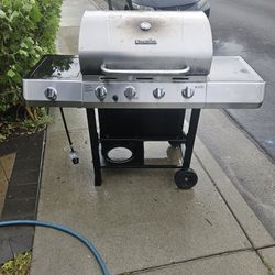 Char-Broil 4-burner gas grill