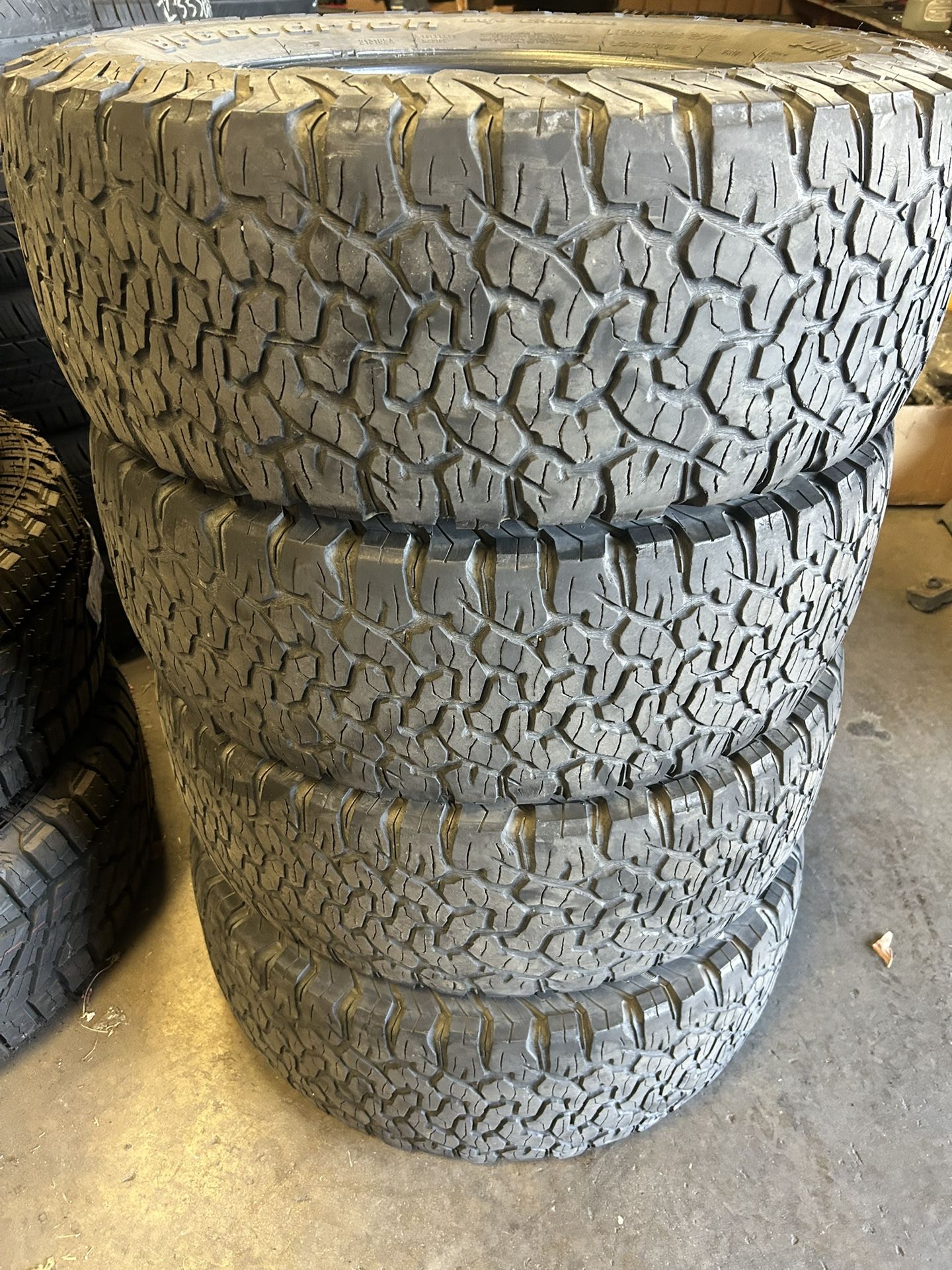 Lt285/65r18 Bfg for Sale in Bakersfield, CA - OfferUp