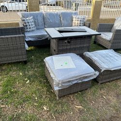 Patio Furniture Set Outdoor New In The Box