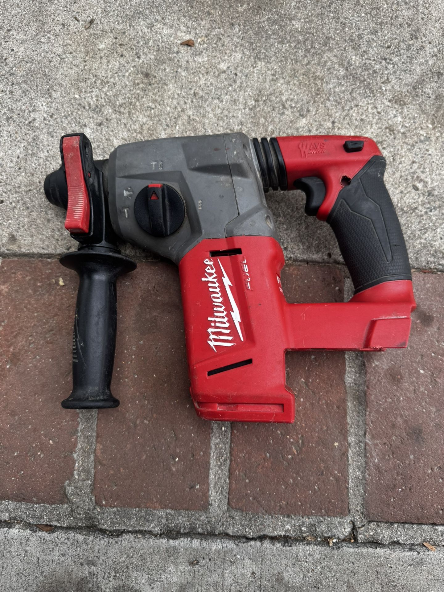 Milwaukee M18 Rotary Hammer For Repair Or Parts