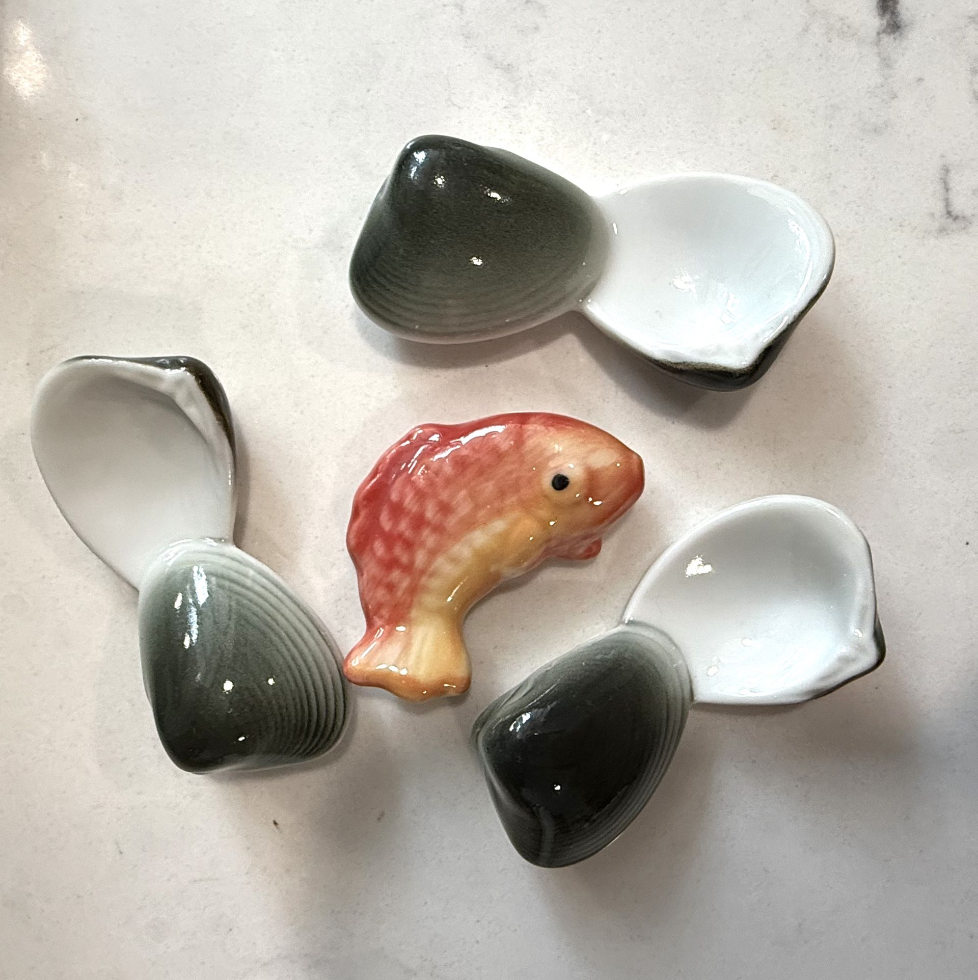 Fun Clam & Fish Chopstick Rests - Set of 4