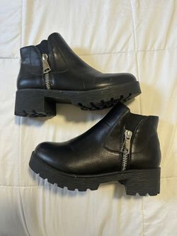 Black ankle Booties With chunky Heel
