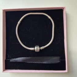 Pandora Moments Barrel Clasp Snake Chain bracelet
