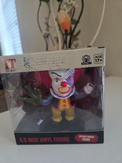 IT pennywise figure