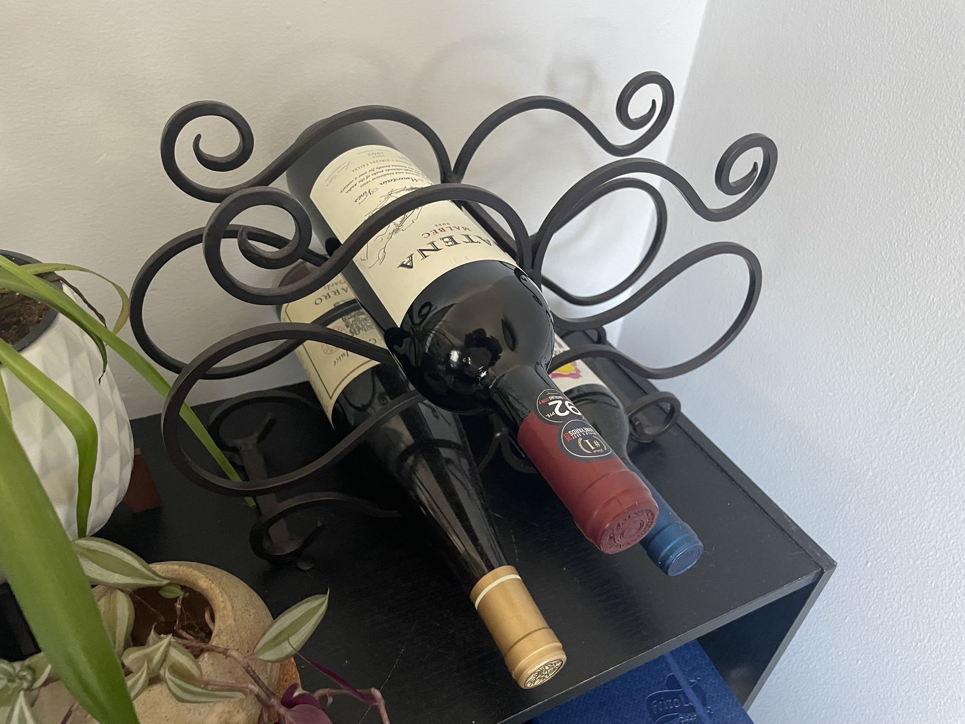 CLASSY WINE RACK