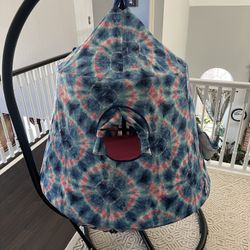Kids Hanging Swing Tent Chair w/ Stand – Like New
