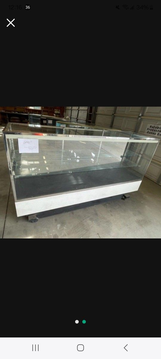 Display Case On Casters
