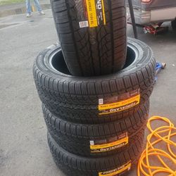 Set of 4 brand new tires 305-45-22