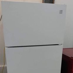 Kenmore Refrigerator In Perfect Condition  30” By 64” For $345