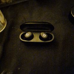 Beats Solo Buds 
