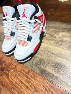 Jordan Retro 4’s