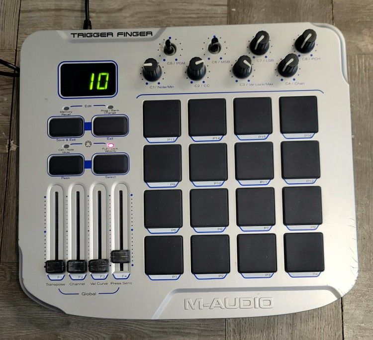 M-Audio Trigger Finger MIDI Controller with Pads -tested