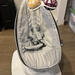 4mons Mamaroo multi-motion baby swing