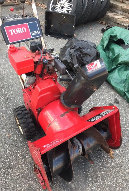 Toro 5/24 snowblower for repair brand new carb