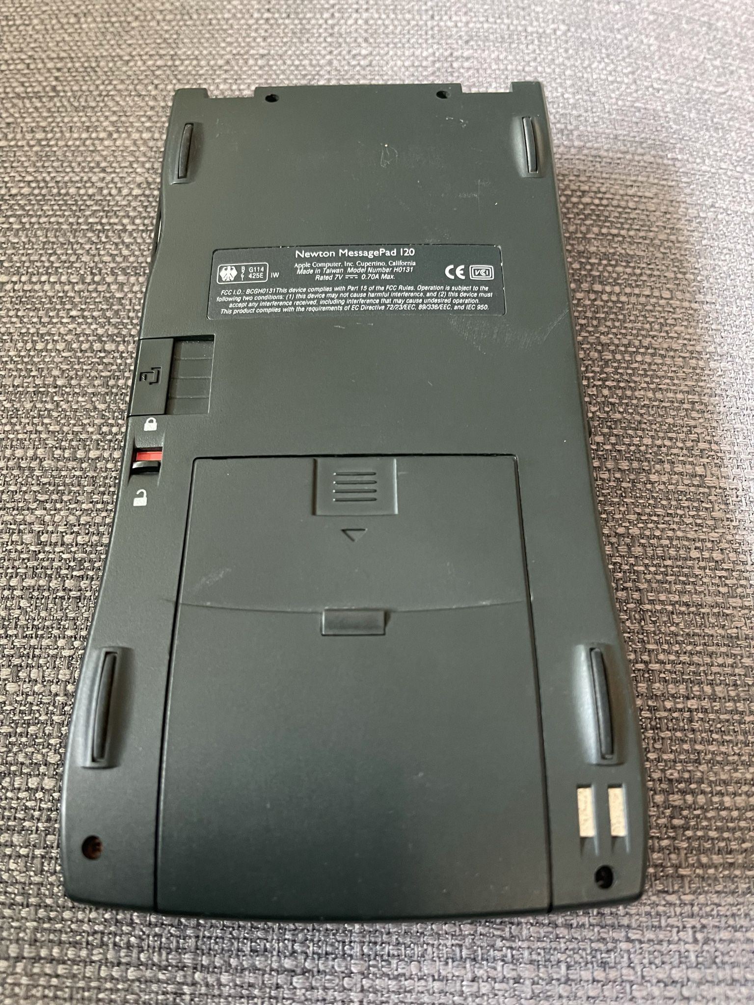 Apple Newton MessagePad 120 with Battery Pack for Sale in Los Angeles