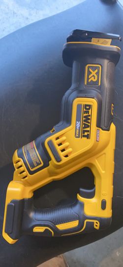 DEWALT 20-Volt MAX XR Lithium-Ion Cordless Brushless Compact Reciprocating Saw (Tool-Only)
