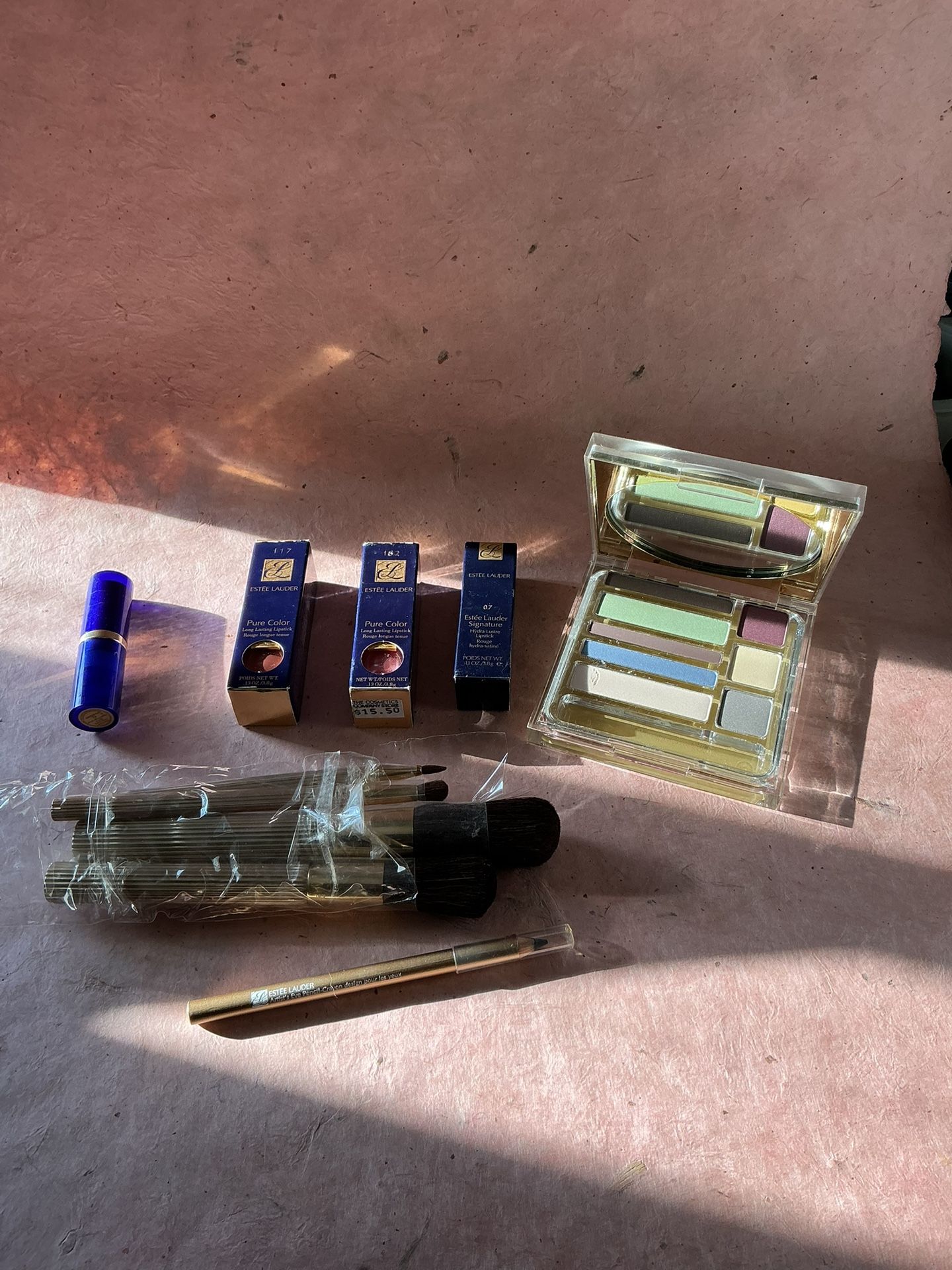 Estée Lauder Makeup Deluxe Pure Color Eyeshadow Palett, Lipstick & Brushes