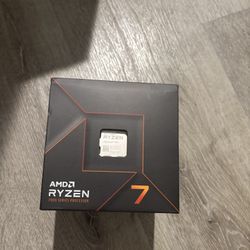 AMD Ryzen 7 7700 8-Core, 16-Thread Unlocked Desktop Processor
