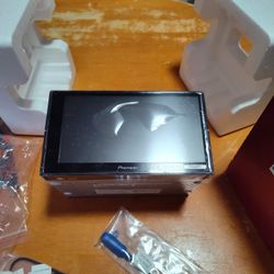 Pioneer DMH-160BT 6.8" Bluetooth Multimedia Digital Media Receiver Touch Screen