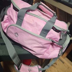 Brand New Large Premium Women's Duffle/Gym Bag In Pink/Gray ONLY $25!!!