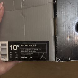 Air Jordan 19 (XIX) – White / Chrome / Flint Grey