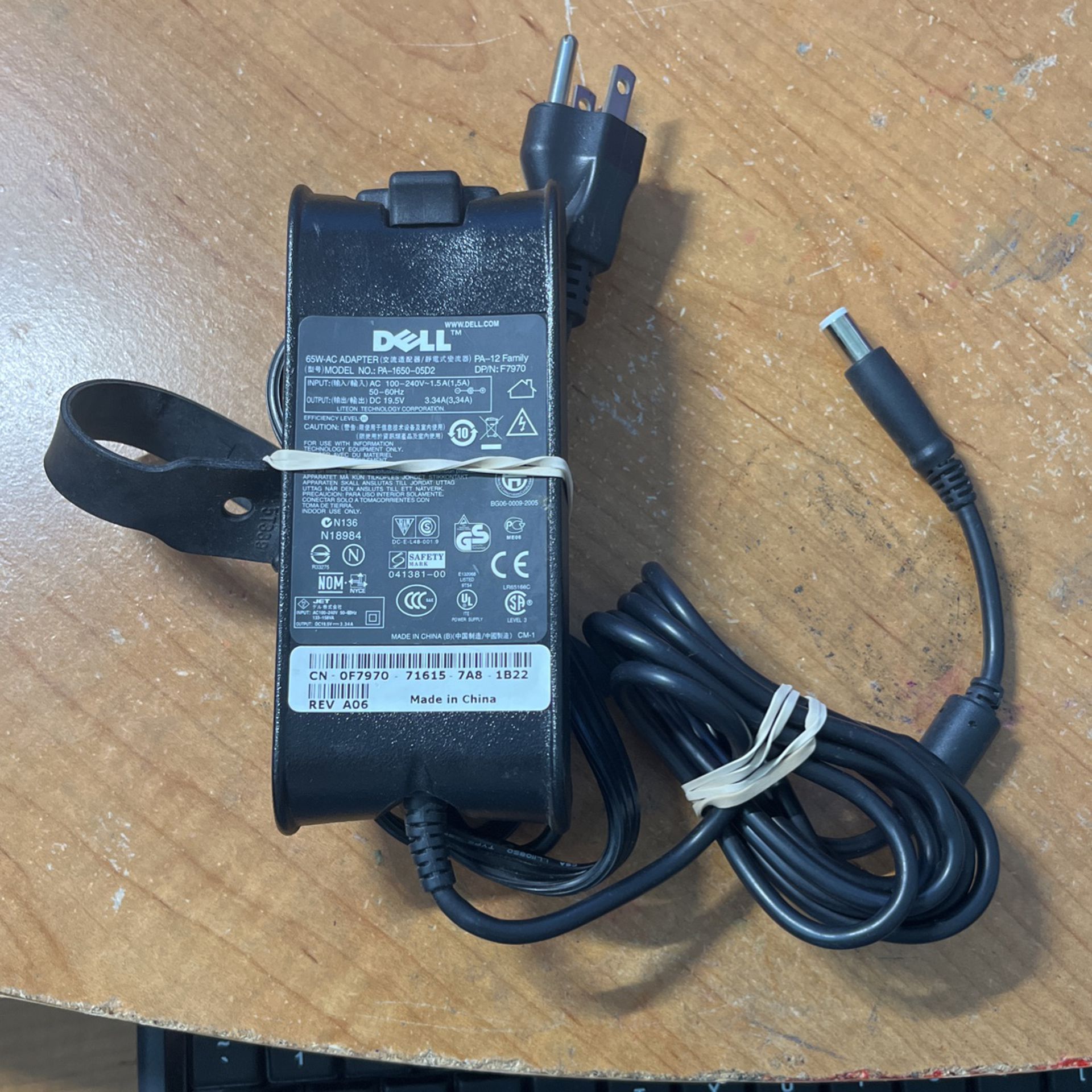 Genuine OEM Dell PA-1650-05D2 DC19.5V AC Power Adapter 